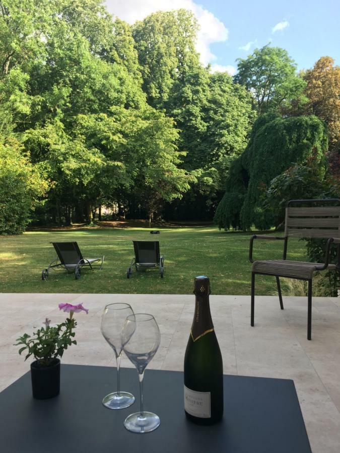 Le Chateau D'Hermonville B&B / Chambres D'Hotes Zewnętrze zdjęcie
